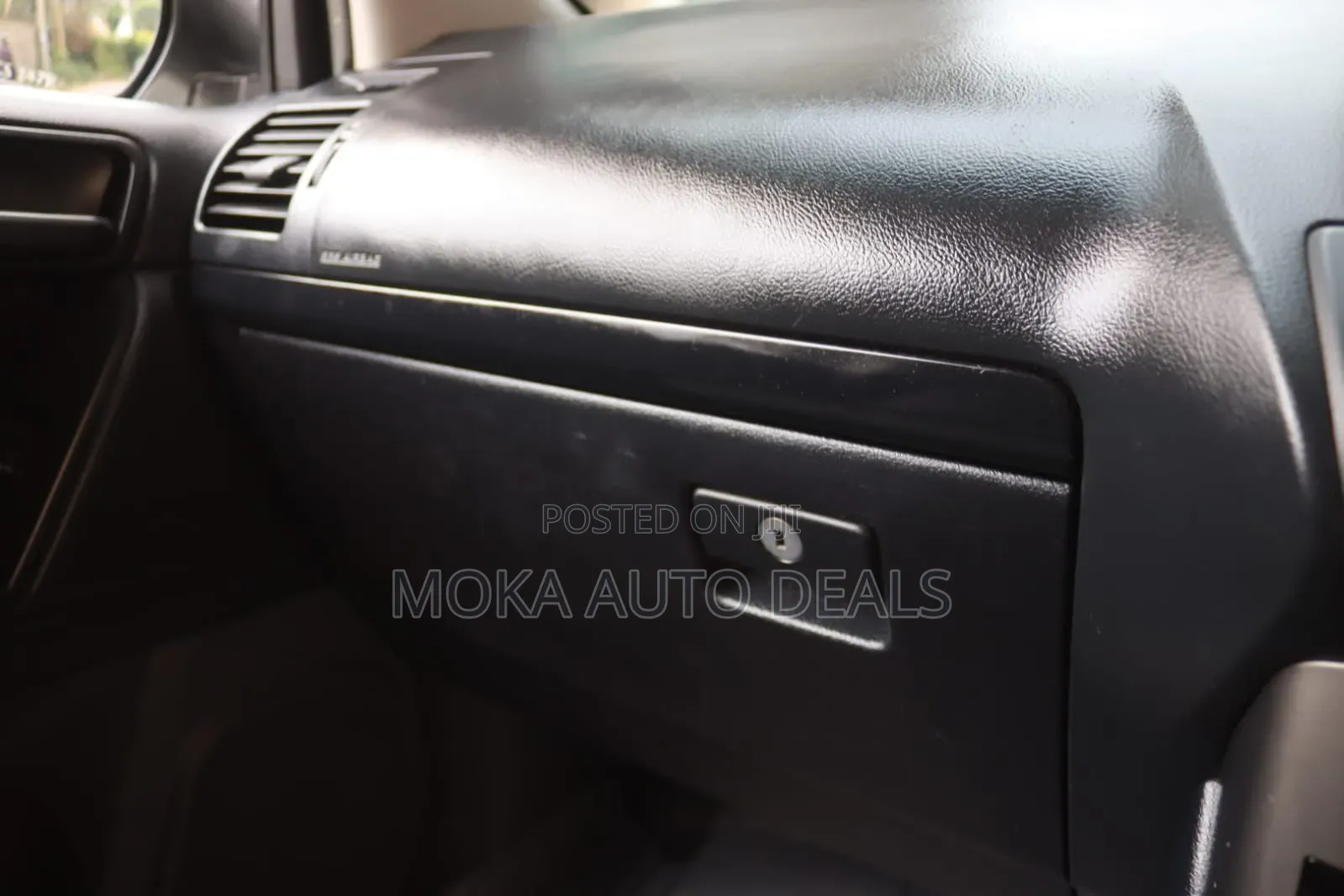 Toyota Land Cruiser Prado 2011 White