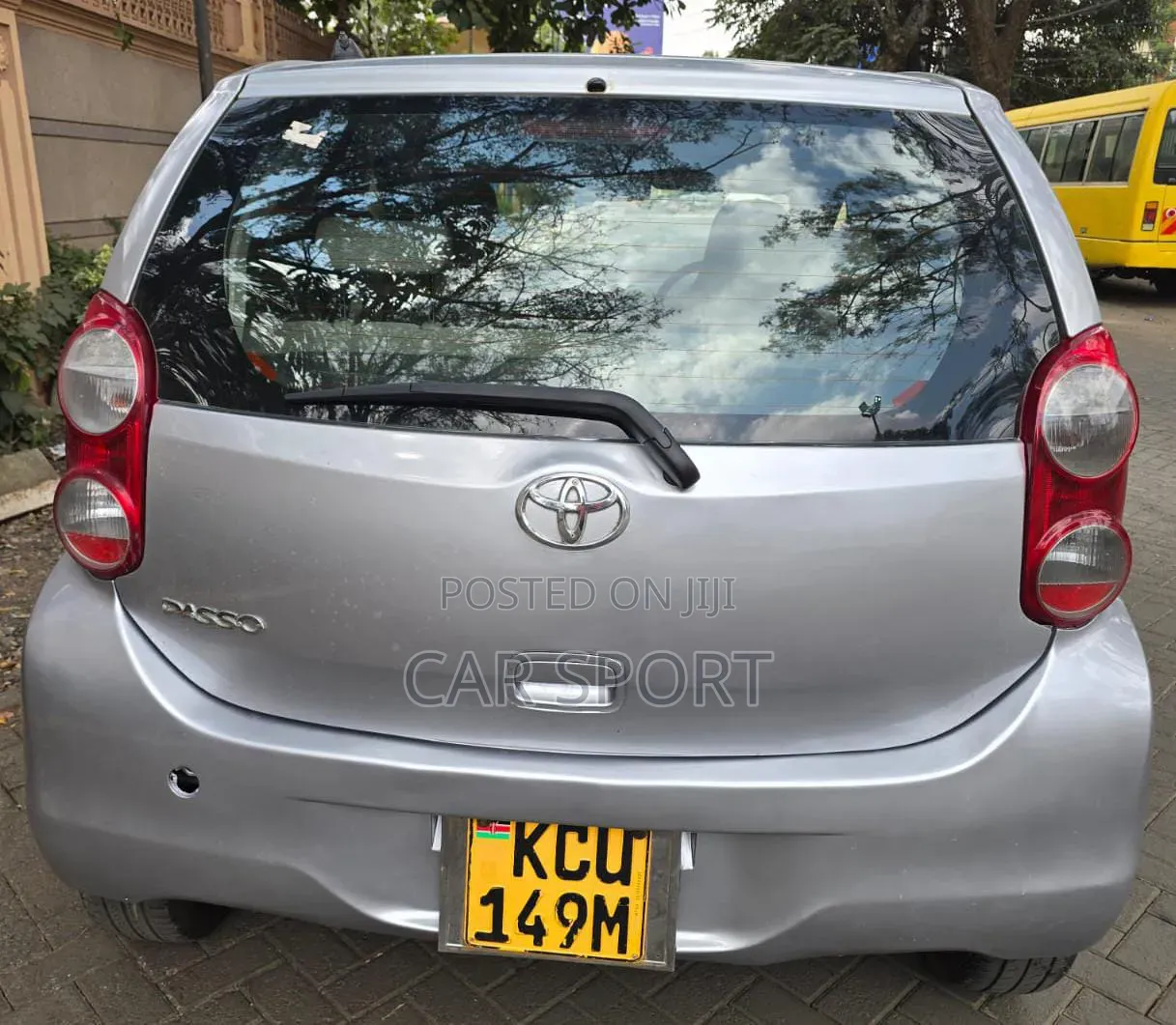 Toyota Passo 2011 Silver