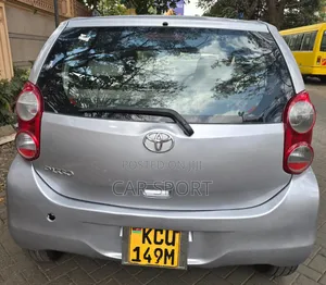 Toyota Passo 2011 Silver