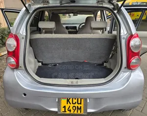 Toyota Passo 2011 Silver
