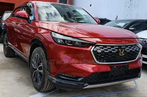 Honda Vezel 2021 Maroon