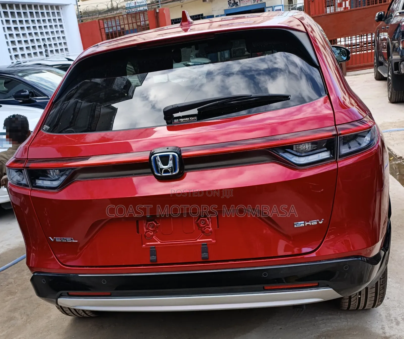 Honda Vezel 2021 Maroon