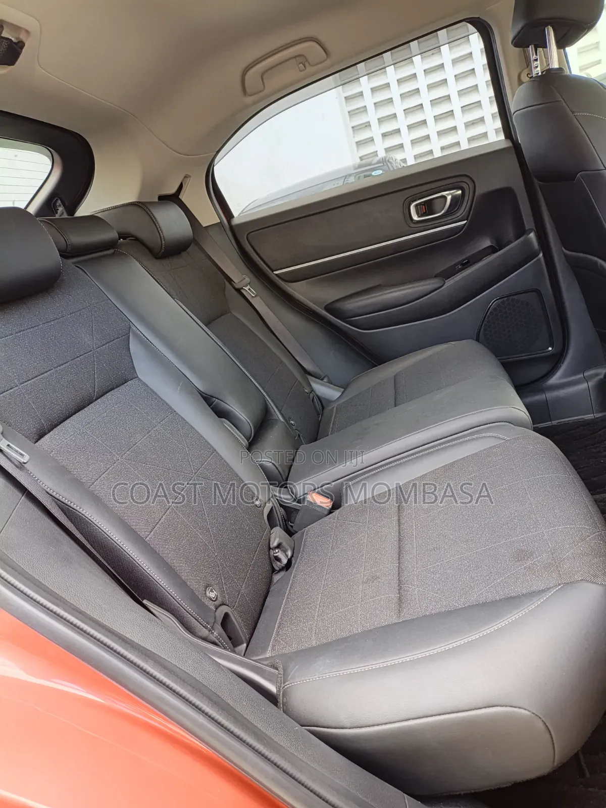 Honda Vezel 2021 Maroon