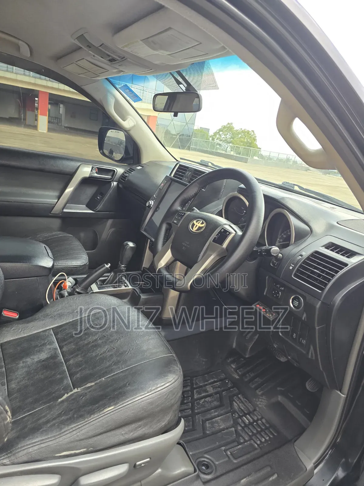 Toyota Land Cruiser Prado 2010 Black