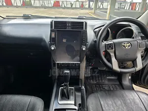 Toyota Land Cruiser Prado 2010 Black