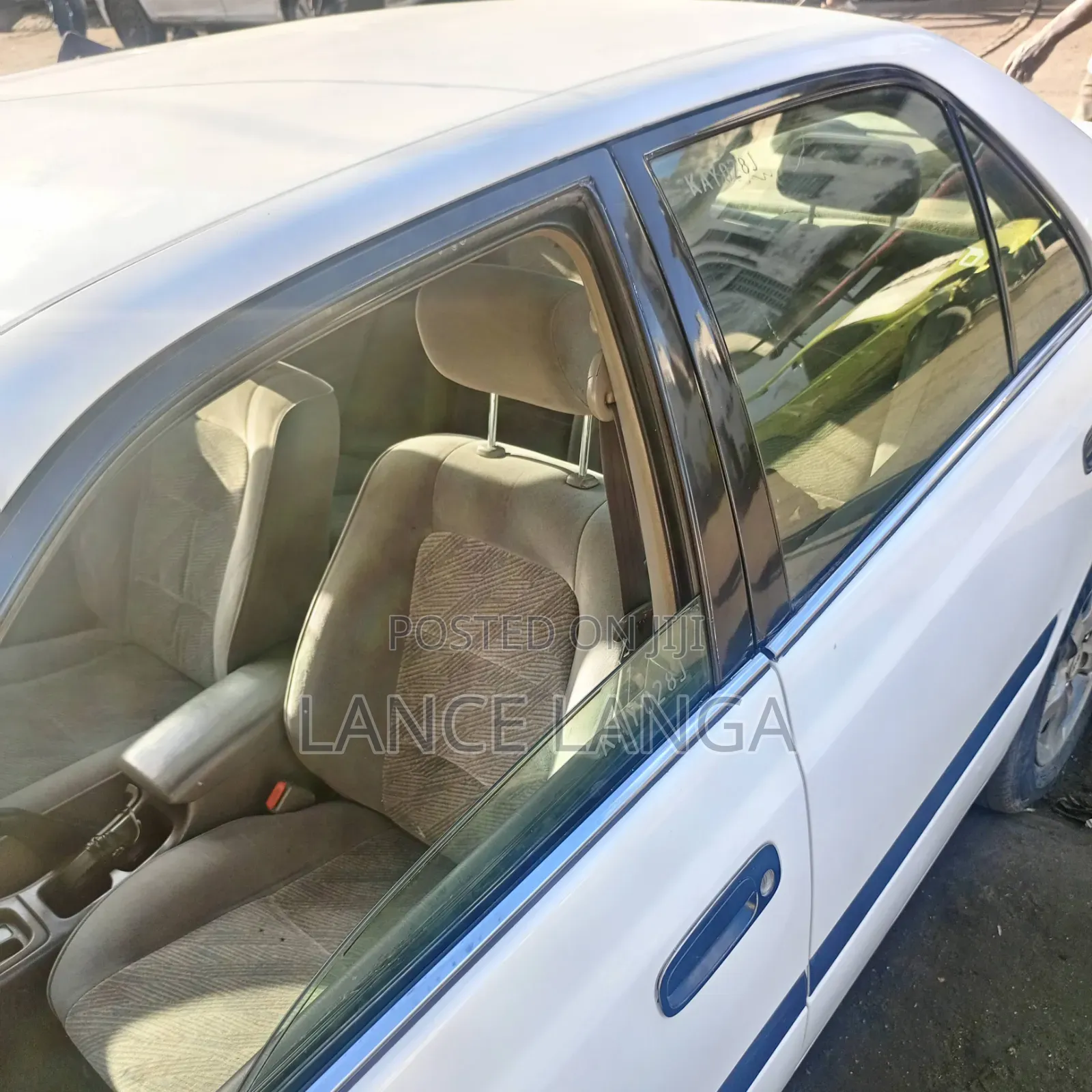 Toyota Corona Premio 2000 White