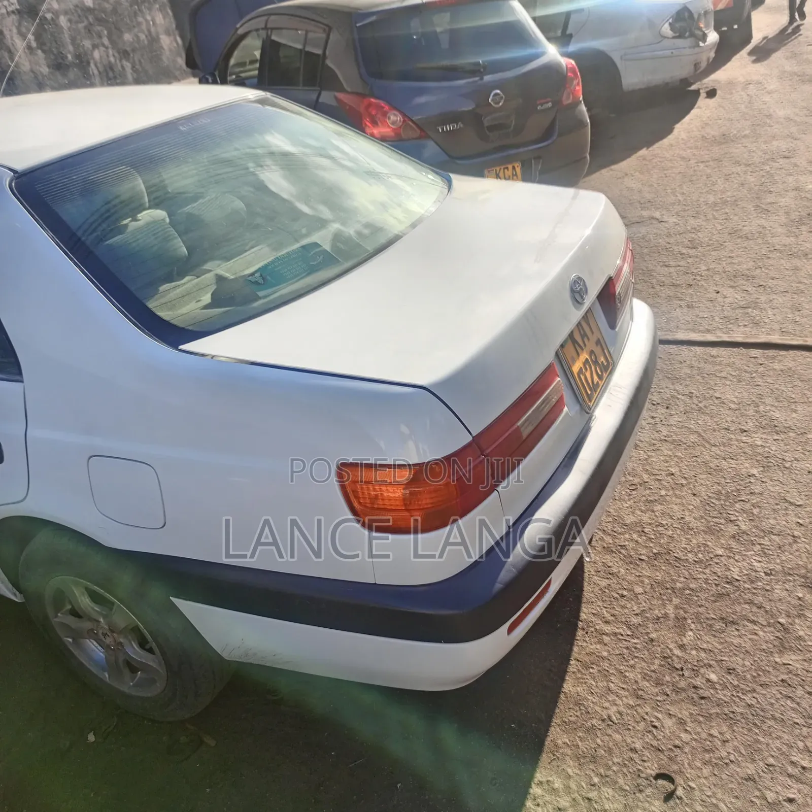 Toyota Corona Premio 2000 White