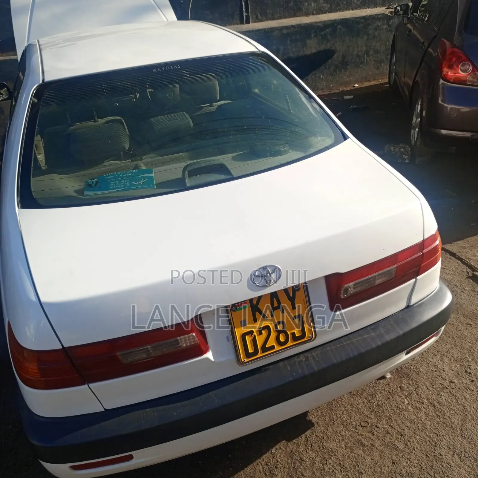Toyota Corona Premio 2000 White