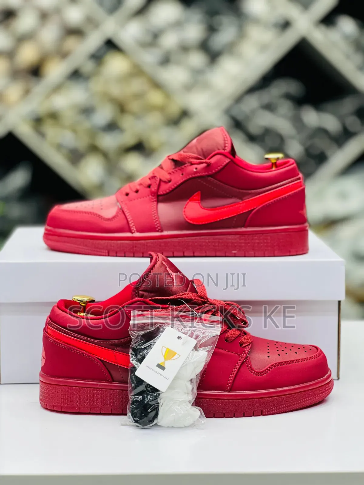 Air Jordan 1 Low SE Sneakers