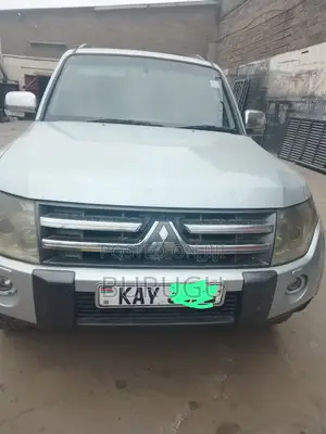 Mitsubishi Pajero 2007 Silver