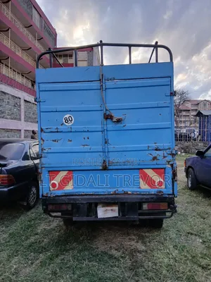 MMITSUBISHI Mini Canter