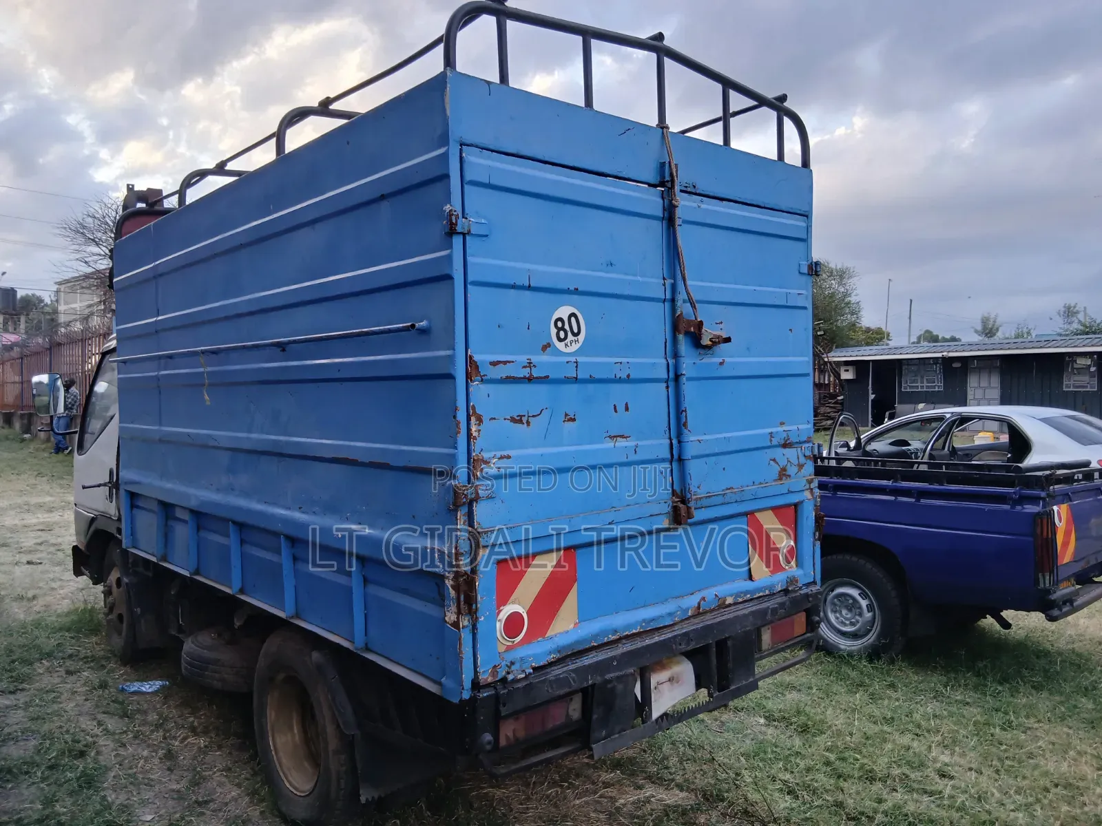 MMITSUBISHI Mini Canter