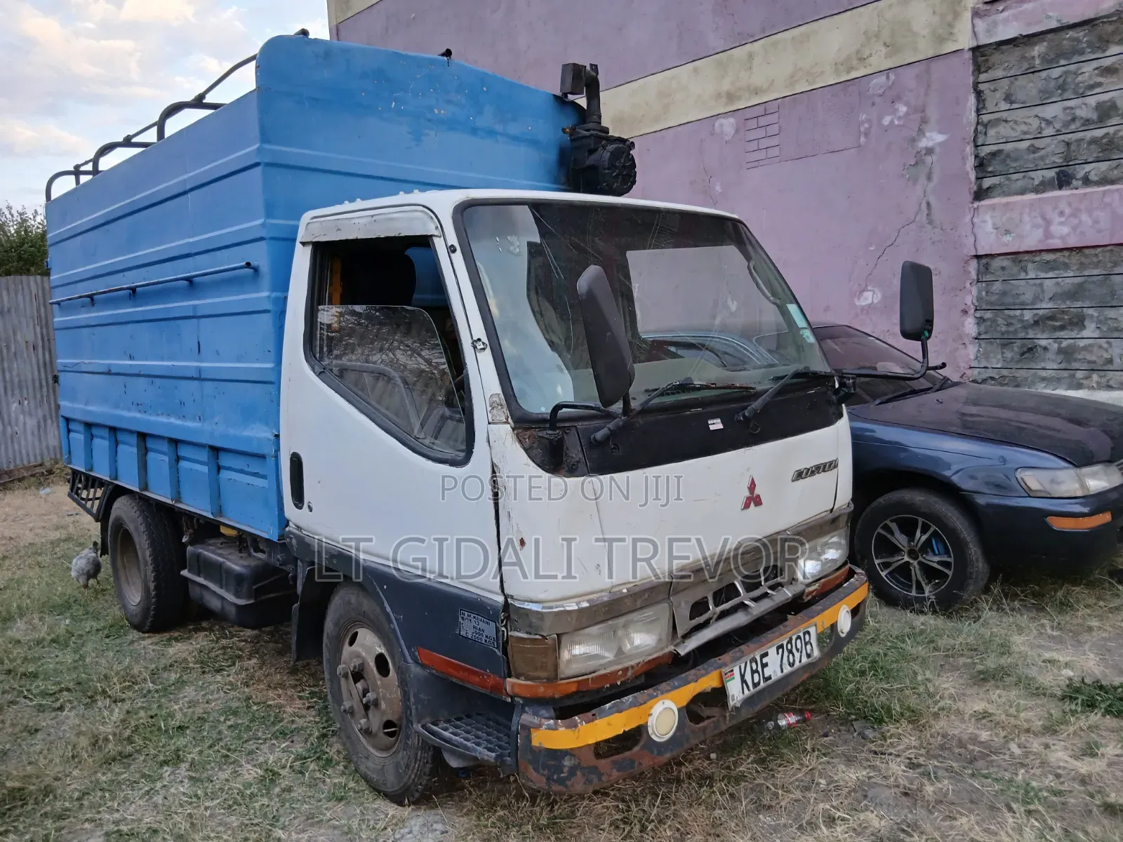 MMITSUBISHI Mini Canter