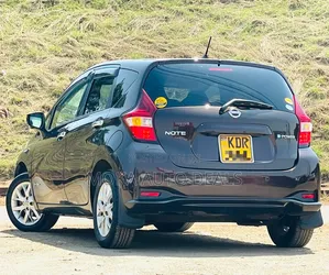 Nissan Note 2017 Brown