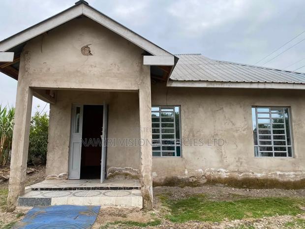 2bdrm Bungalow in Block 10, Ruai for rent - main view