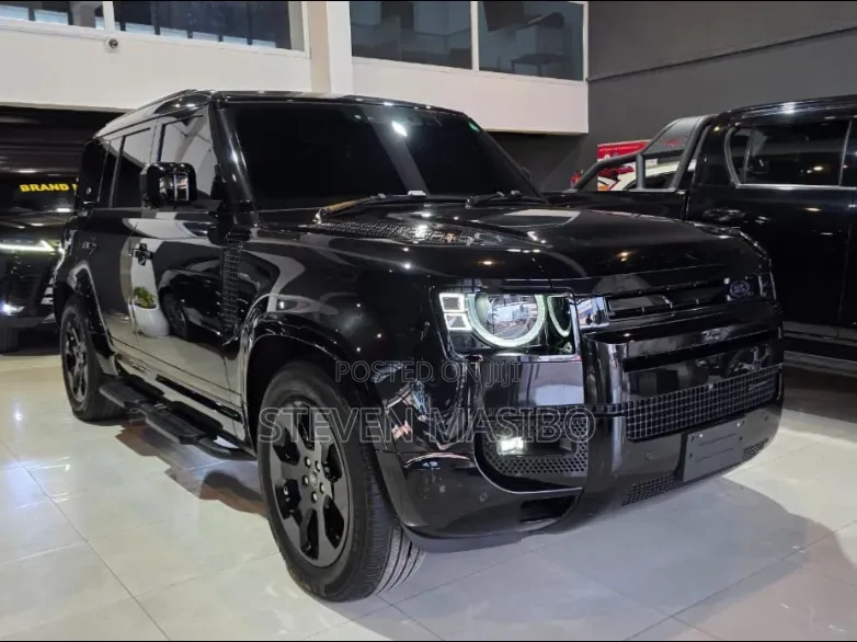 Land Rover Defender 2022 Black