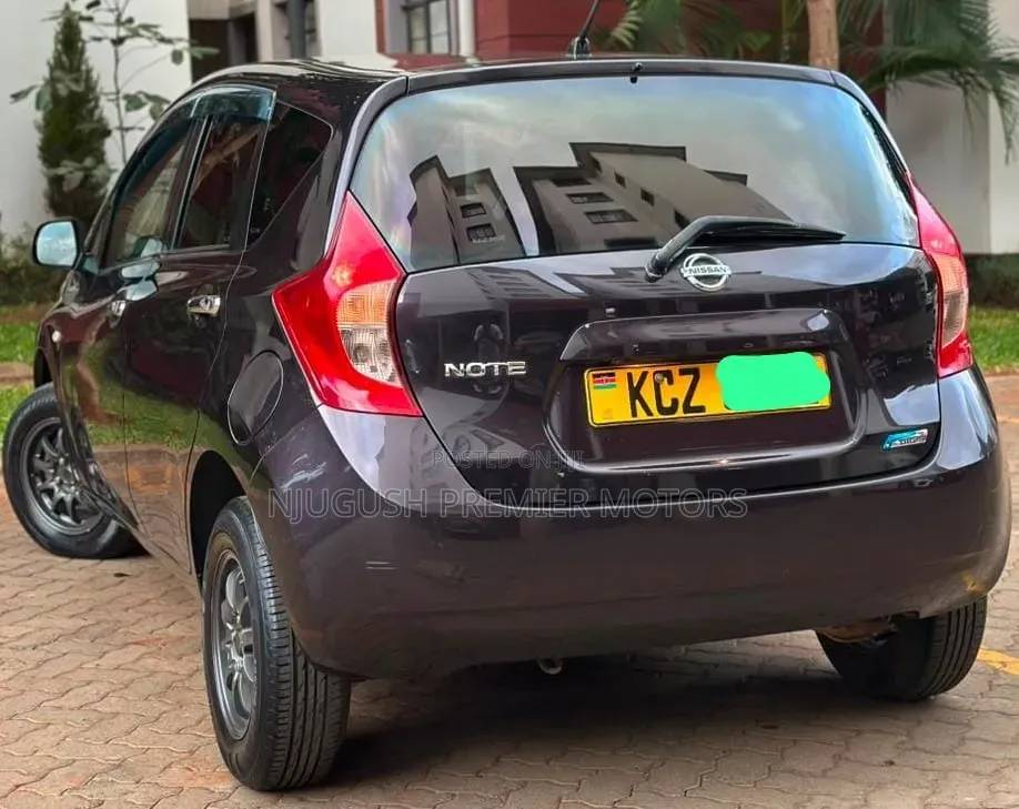 Nissan Note 2013 Brown