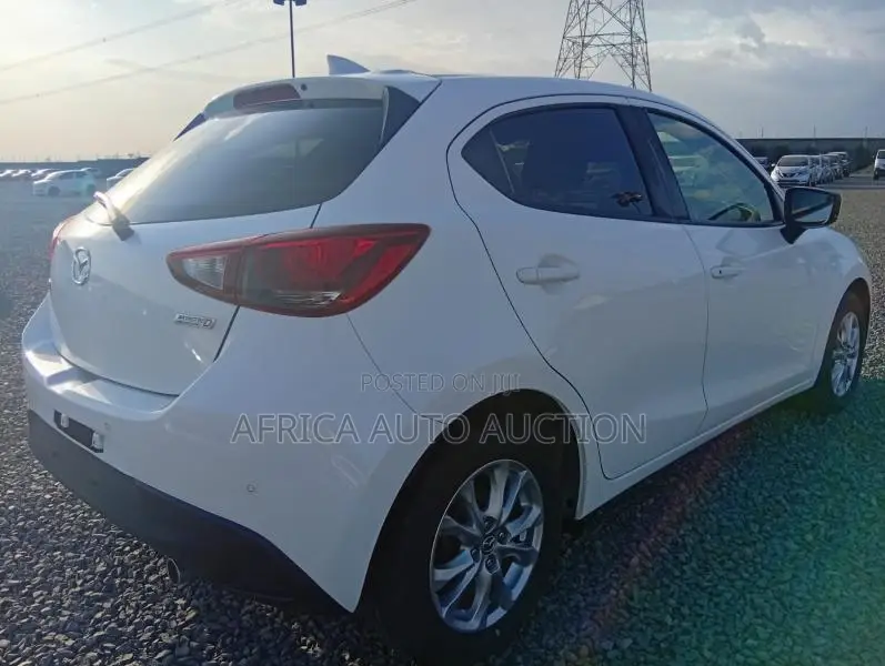 Mazda Demio 2019 White