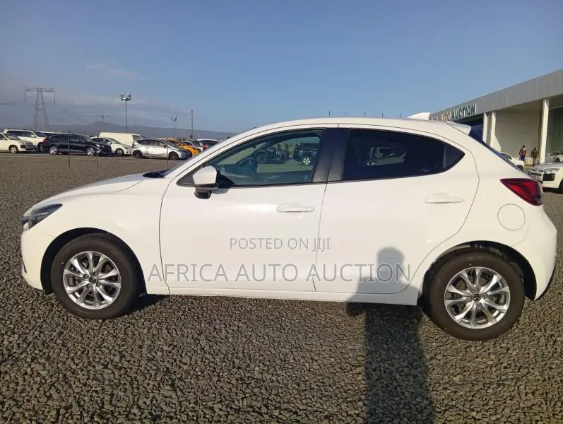 Mazda Demio 2019 White