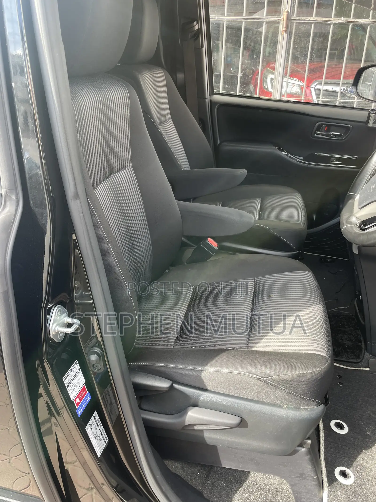 Toyota Voxy Hybrid V 2WD 7-Seater 2020 Black