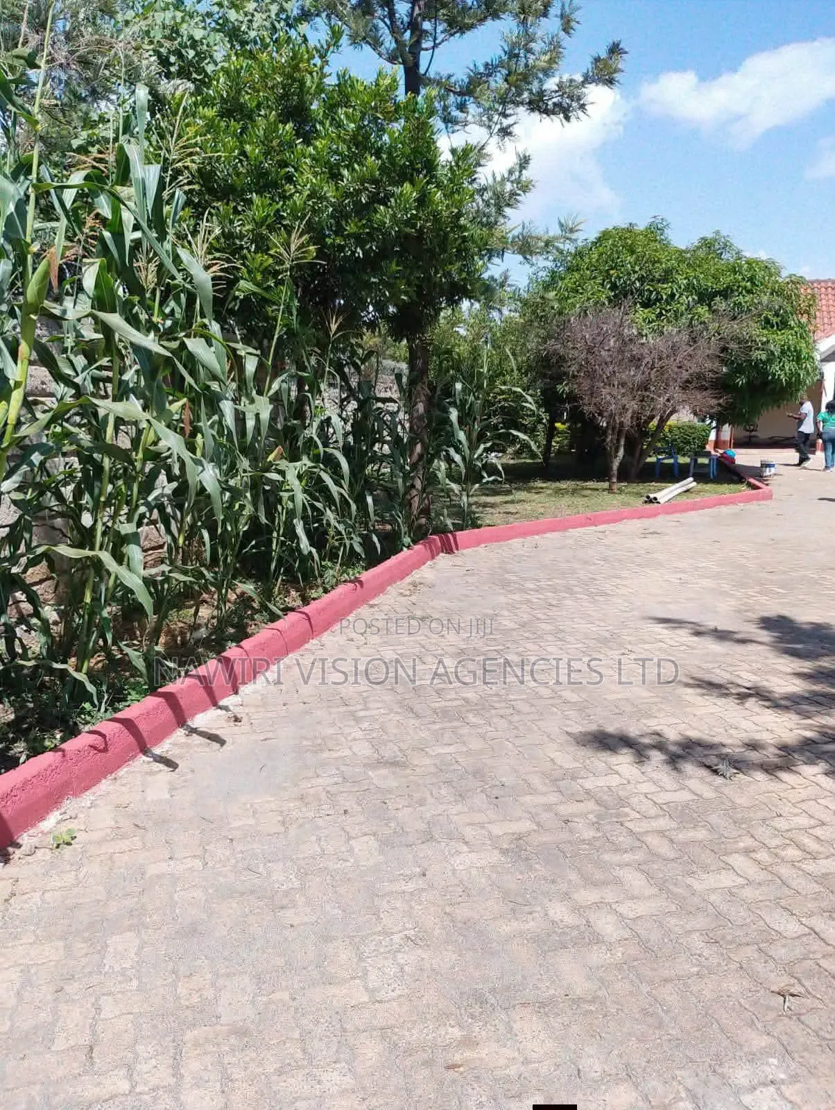5bdrm Mansion in Bypass, Ruai for rent