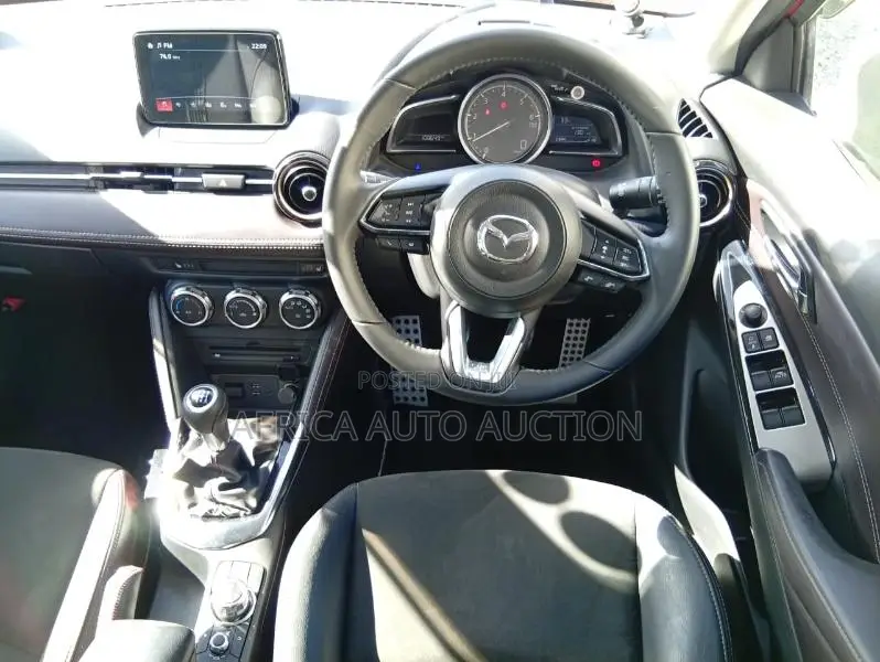 Mazda 2 2018 Red