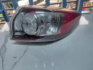 Mazda Axela 2013