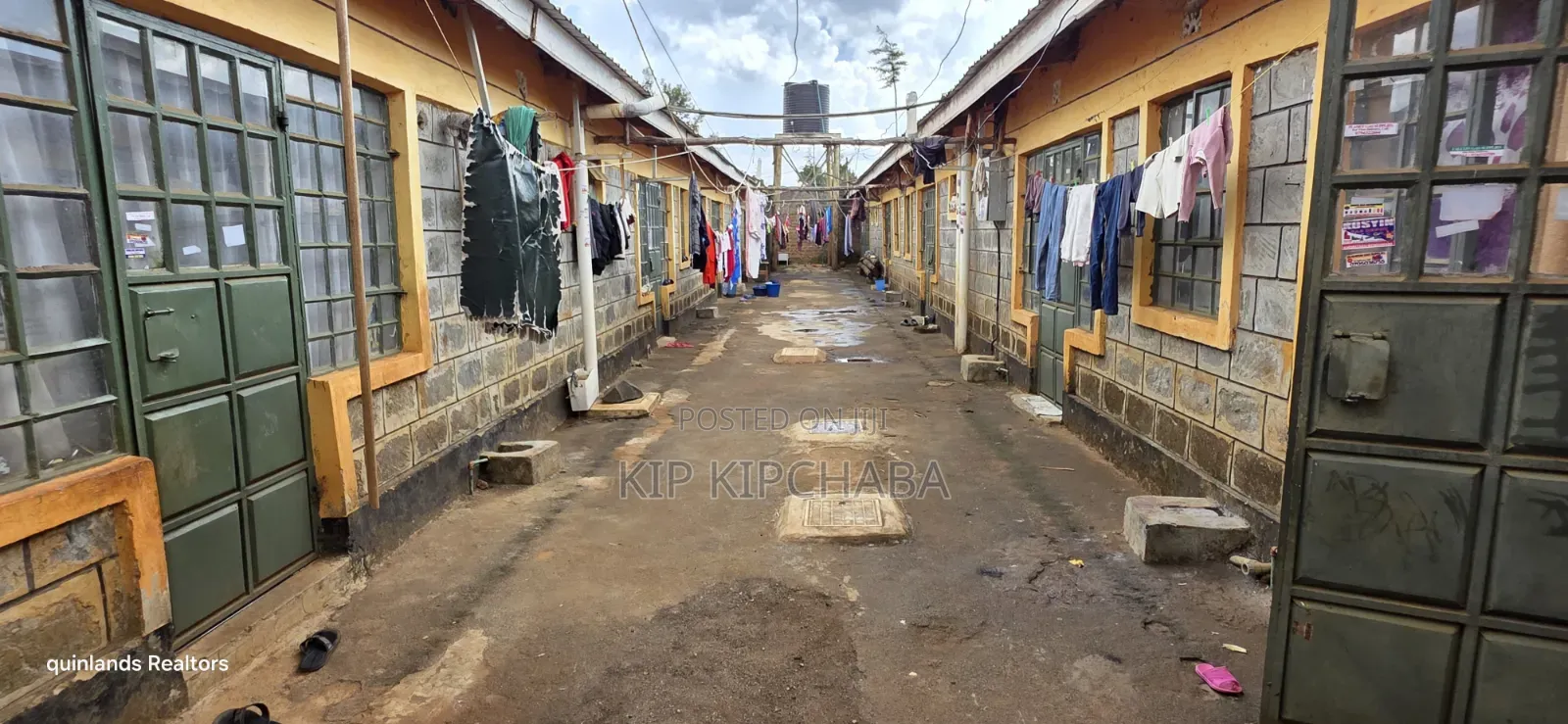 12bdrm Duplex in Kimumu for sale