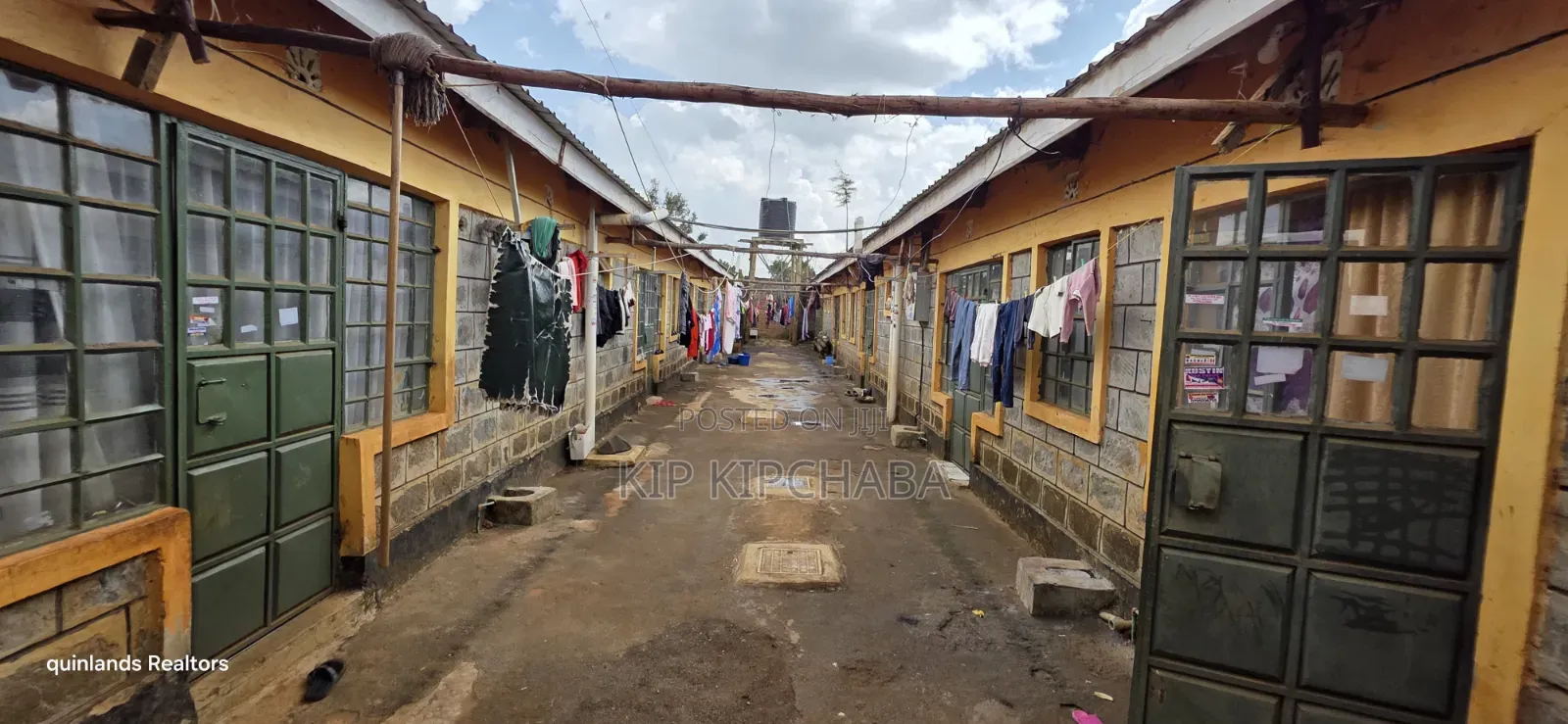 12bdrm Duplex in Kimumu for sale