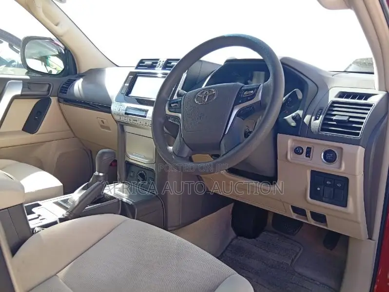 Toyota Land Cruiser Prado 2018 Red
