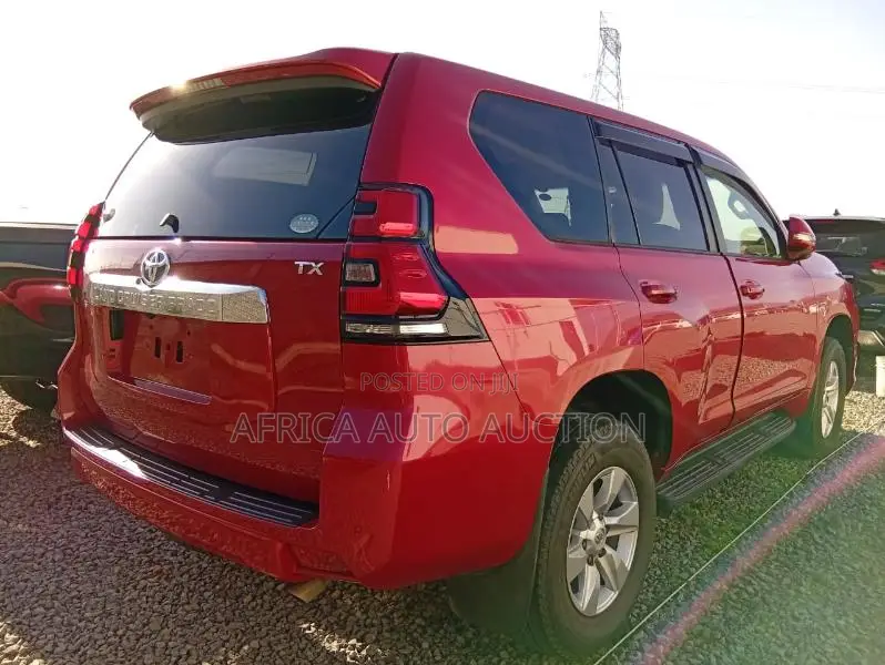 Toyota Land Cruiser Prado 2018 Red