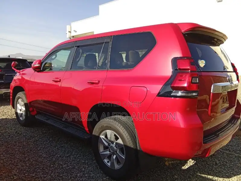 Toyota Land Cruiser Prado 2018 Red