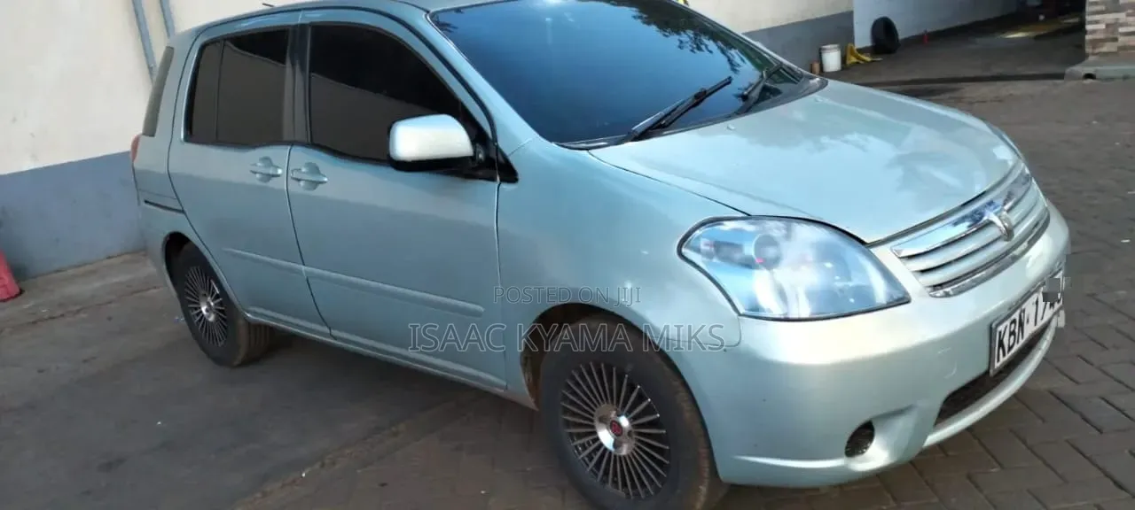Toyota Raum 2007 Blue