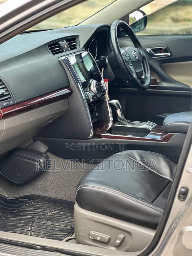Toyota Mark X 2012 Gray - thumbnail 8