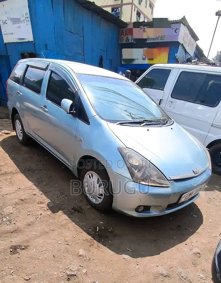 Toyota Wish 2004 Blue
