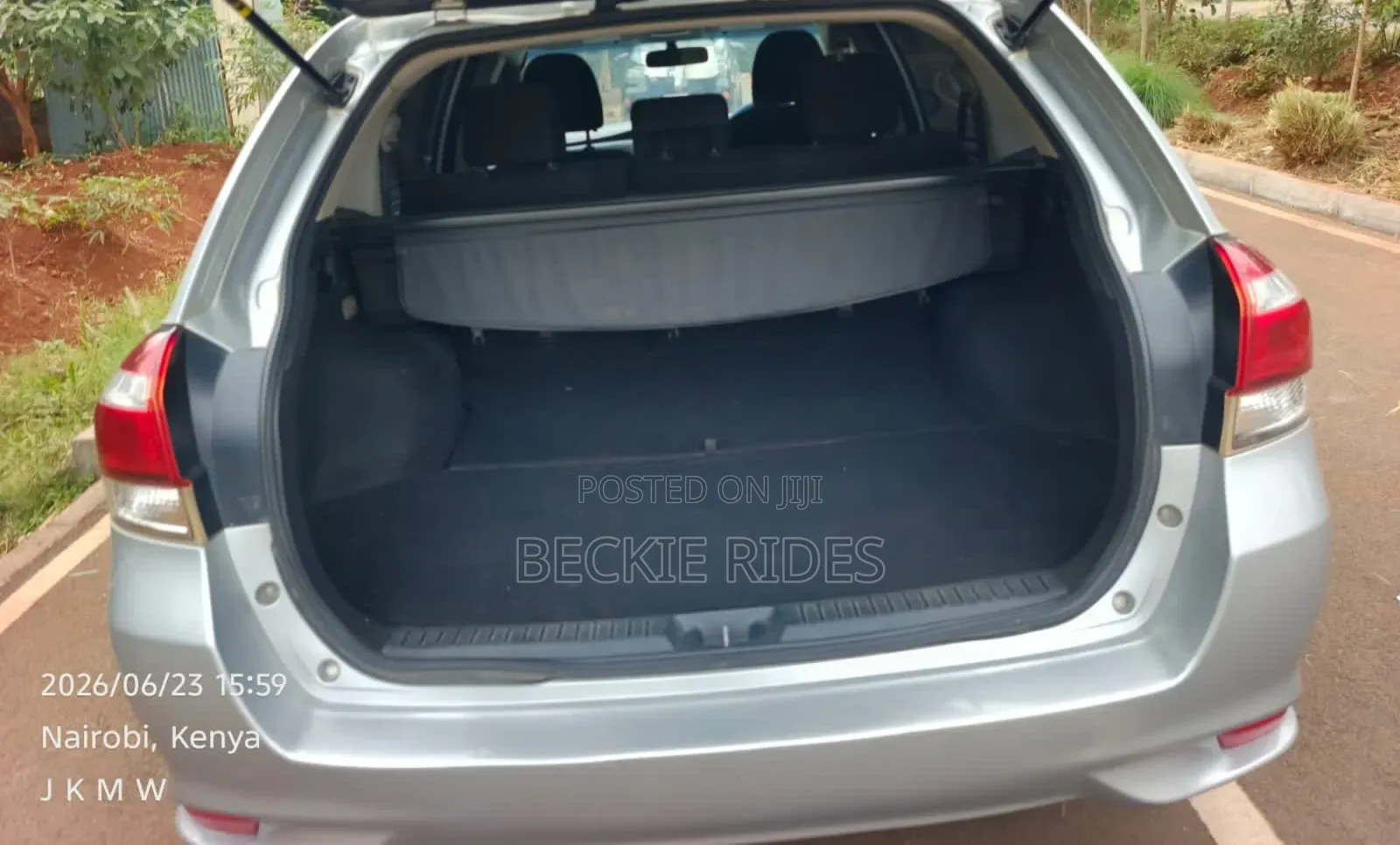 Toyota Corolla Fielder 2015 Silver