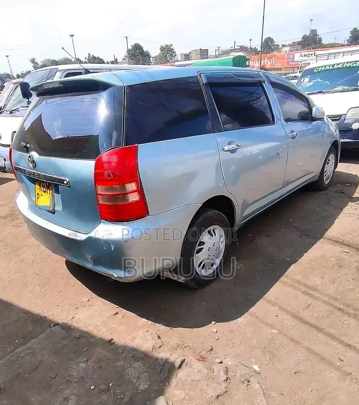 Toyota Wish 2004 Blue