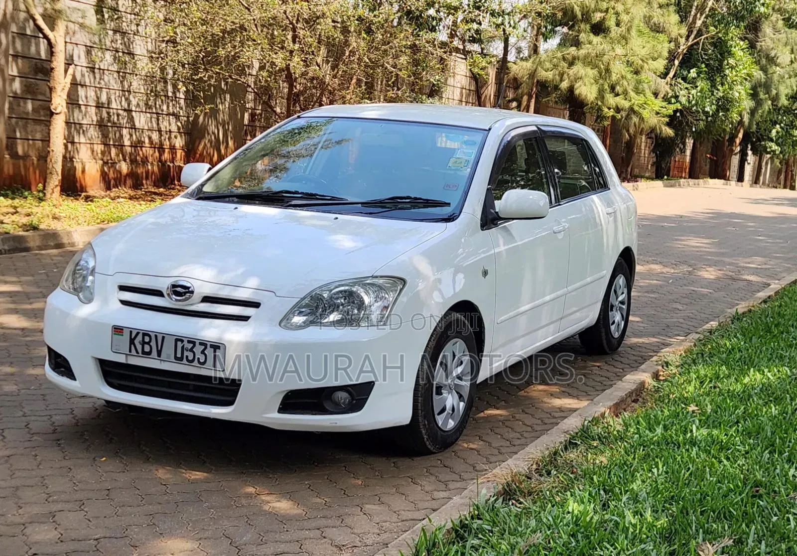 Toyota Corolla RunX 2006 White