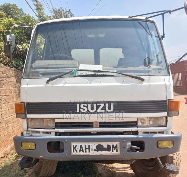 Isuzu Forward,tanker - thumbnail 2