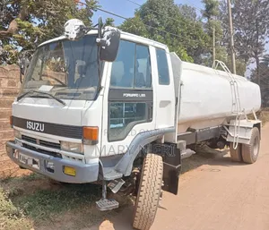 Isuzu Forward,tanker