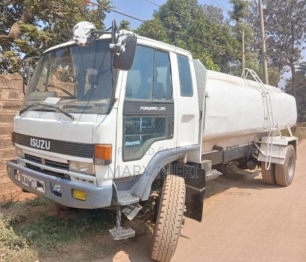 Isuzu Forward,tanker - thumbnail 3