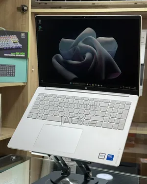 Laptop HP OmniBook X Flip 16" 32GB Intel Core Ultra 9 SSD 2T