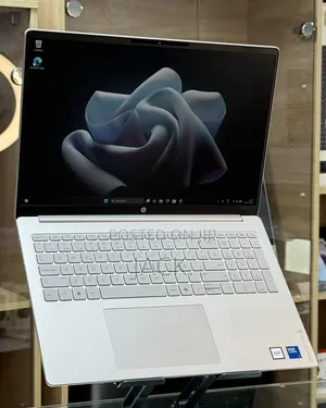 Laptop HP OmniBook X Flip 16" 32GB Intel Core Ultra 9 SSD 2T