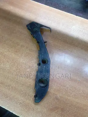 Prius 2004 Bumper Slide/Holder
