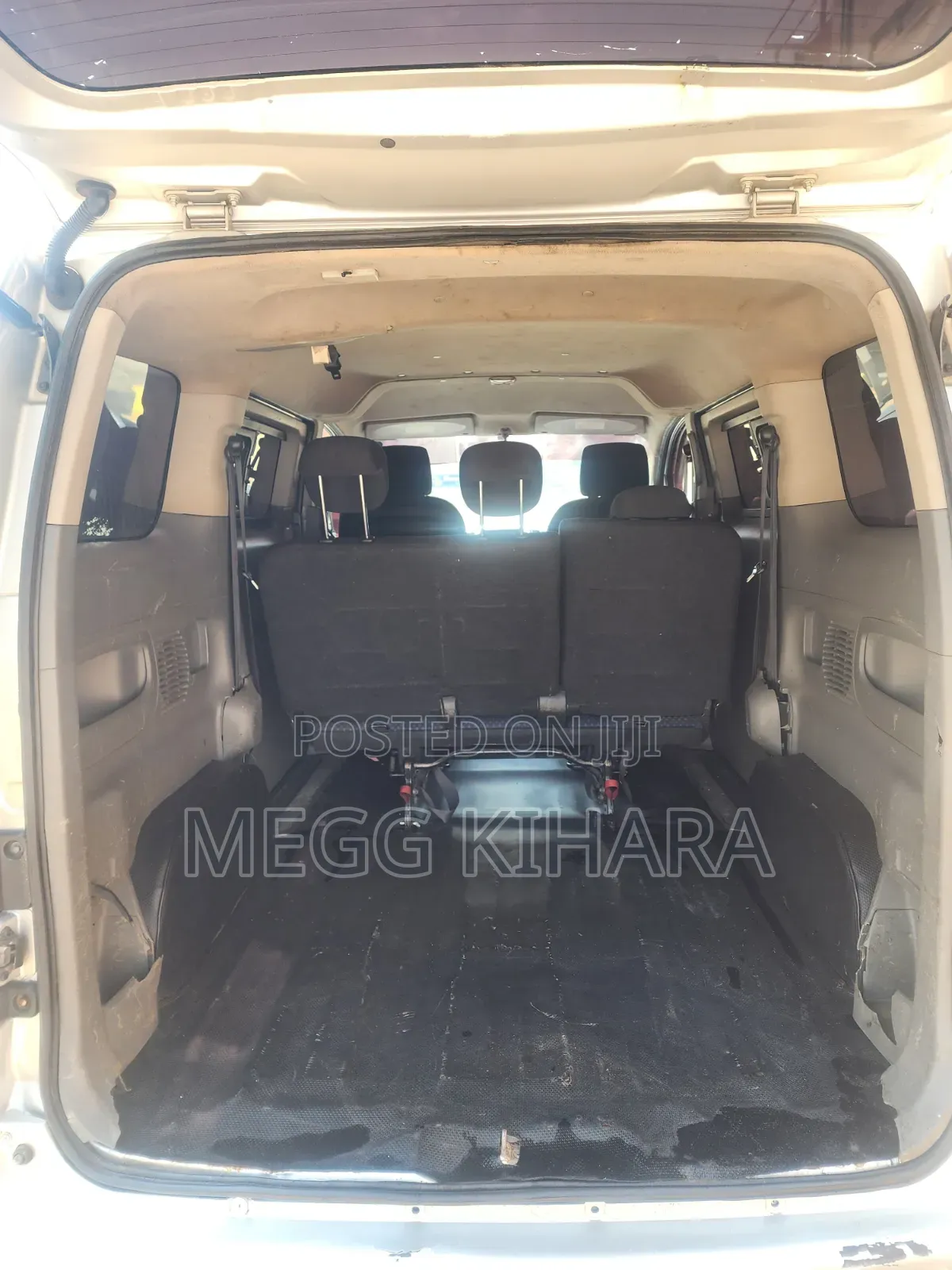 Nissan Vanette 2011 Silver