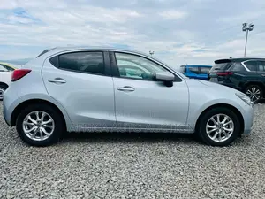 Mazda Demio 2018 Silver