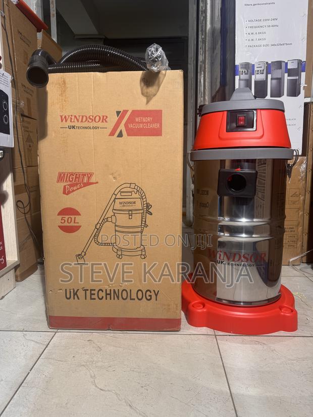 Windsor 50L Commercial Vacuum Cleaner Wet and Dry