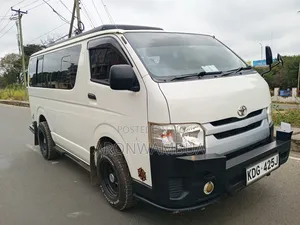 Toyota HiAce 2014 White