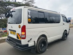 Toyota HiAce 2014 White