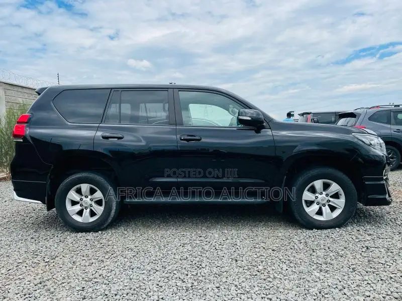 Toyota Land Cruiser Prado 2018